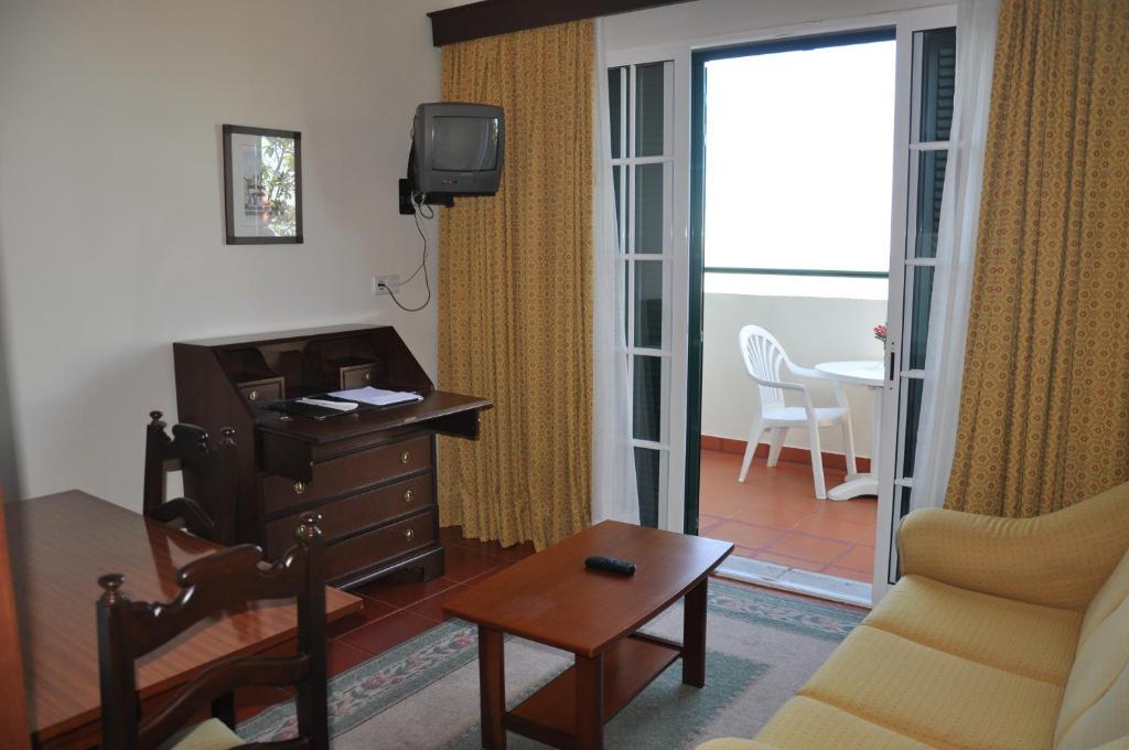 Vila Marta Funchal  Room photo